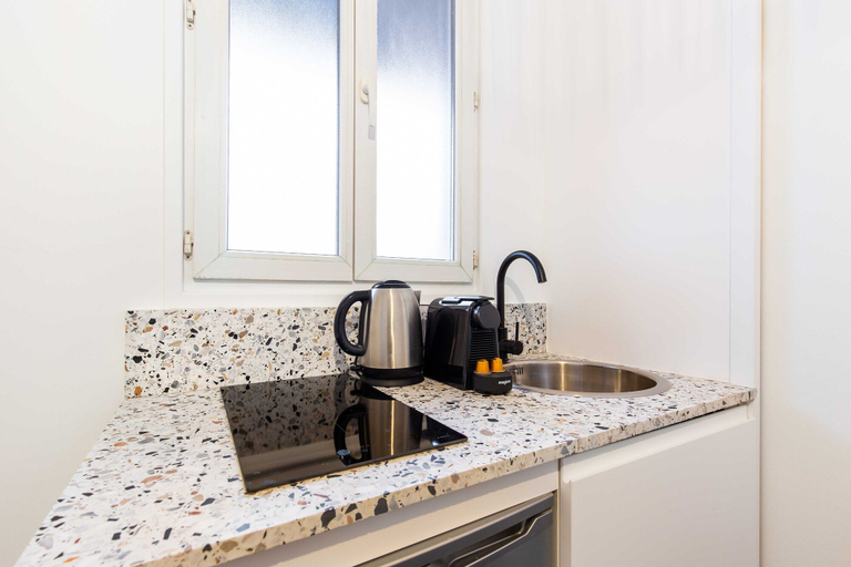 Private kitchen, Charming Apartment - 1br/4p - Javel/tour Eiffel, Paris