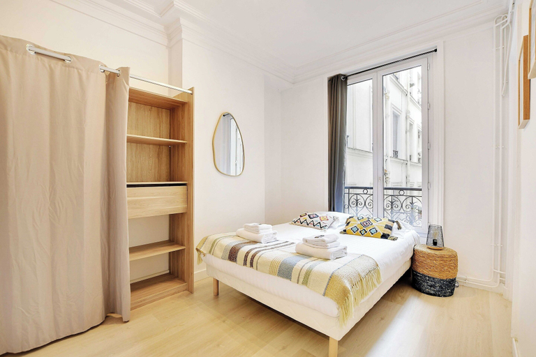Room 3, Chic apartment - 3BR 10P - Gare de l'Est Republique, Paris