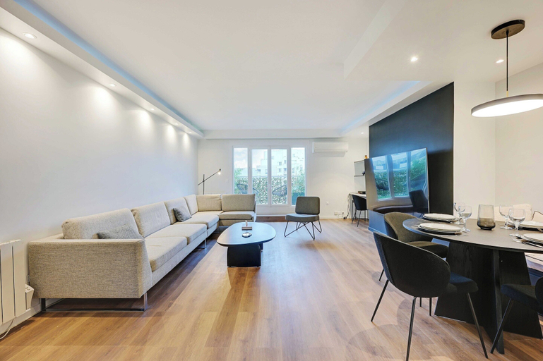 Dining 4, Elegant Apartment - 3br/6p - Charenton-le-pont, Val-de-Marne