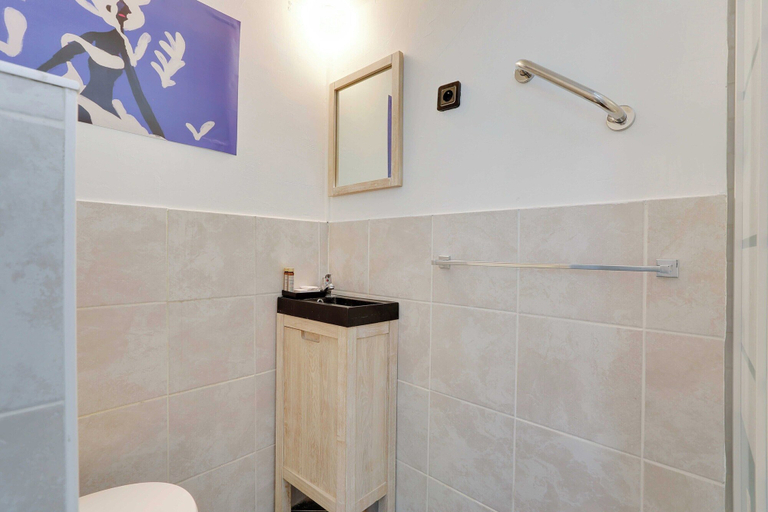 Bathroom 4, Magnificent apartment with AC- 3BR6P-Bastille, Paris