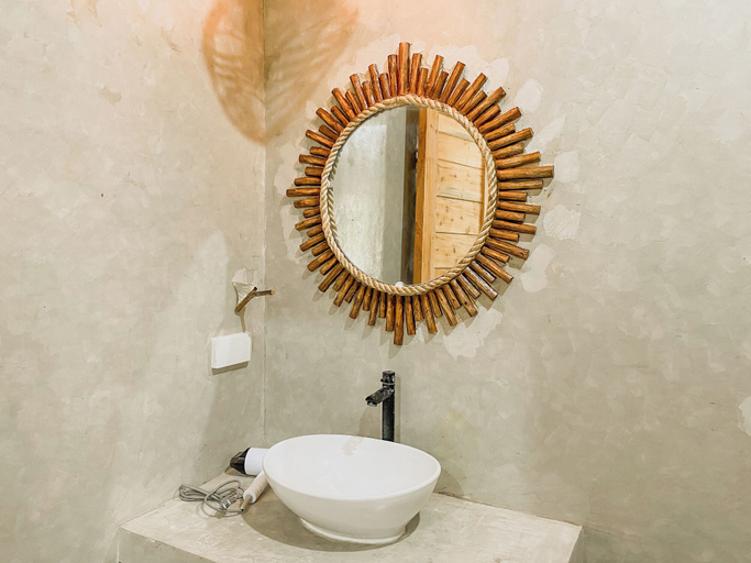 Bathroom 5, Avila's Horizon Dive Resort Santander, Santander