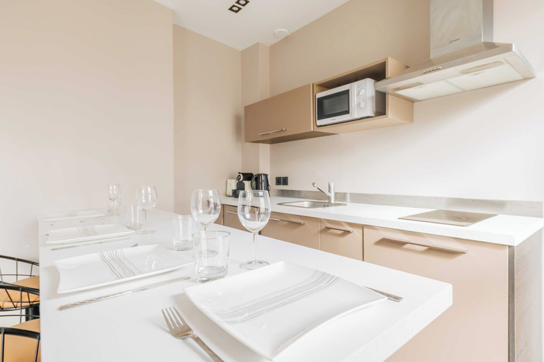 Others 2, Magnificent Apartment - 1br/4p - Saint-lazare, Paris
