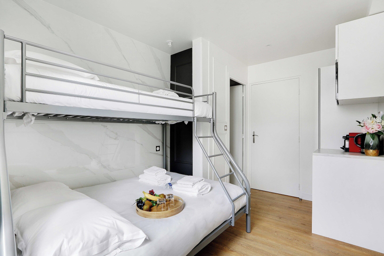 Room 4, Elegant Studio - 3P - Republique, Paris