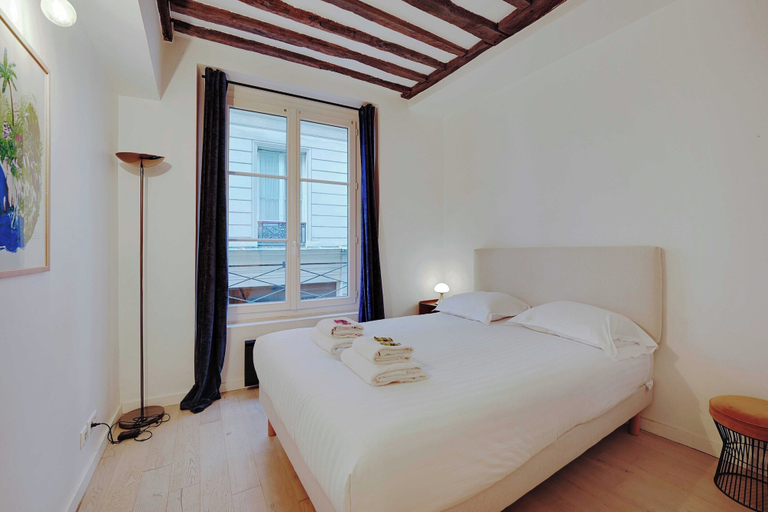 Room 2, Chic & Spacious Apartment - 2br/6p - Sentier, Paris