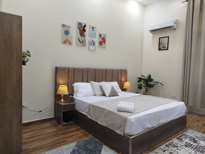 Bedroom 2, Royal Central Home in Cairo, 'Abdin