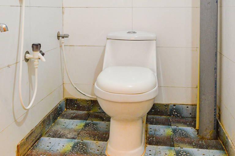 Bathroom 4, Fabhotel Yogeshwara Grand, Ranga Reddy