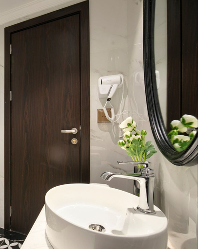 Bathroom 5, The Legend Hanoi Hotel, Hoàn Kiếm