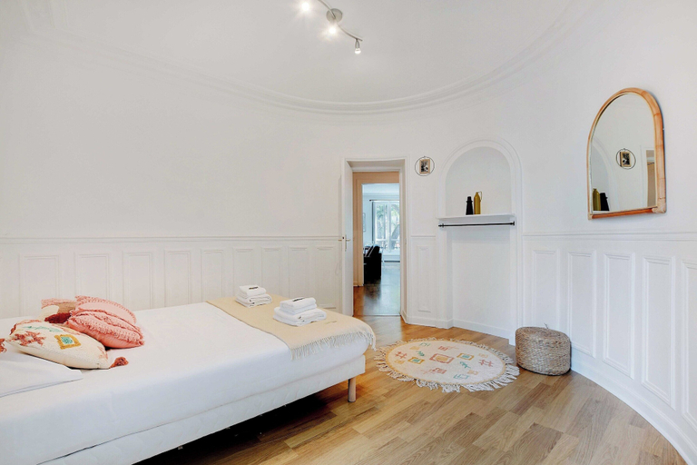 Room 5, Chic apartment - 3BR 10P - Gare de l'Est Republique, Paris