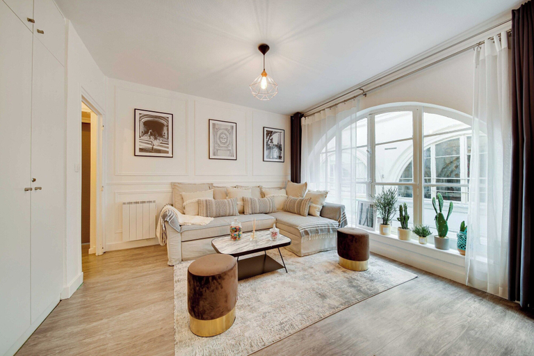 Others 2, Amazing Historical Parisien Apartment Next TO Louvre Area ! - 1, Paris