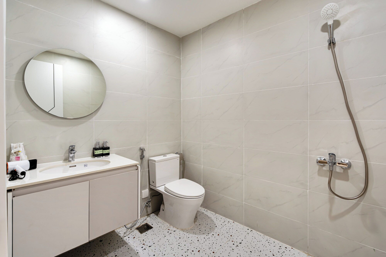 Bathroom 4, The Royal Sky - Phu My Hung, Ho Chi Minh City