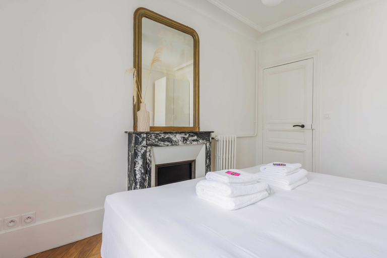Bedroom 4, Chic and Welcoming Apartment, Hauts-de-Seine