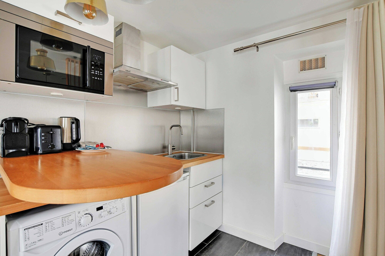 Private kitchen 5, Lovely Studio for two Persons - Sentier, Paris
