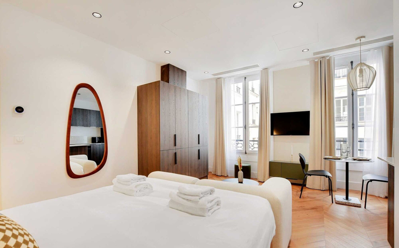 Bedroom 3, Peaceful Studio - 2P - Madeleine/opera Garnier, Paris
