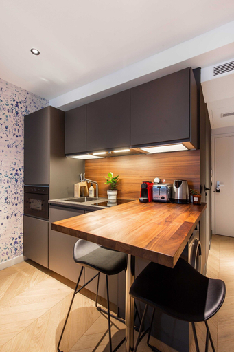 Private kitchen 4, Magnificent 1br/4p Apartment - Montorgueil 5, Paris