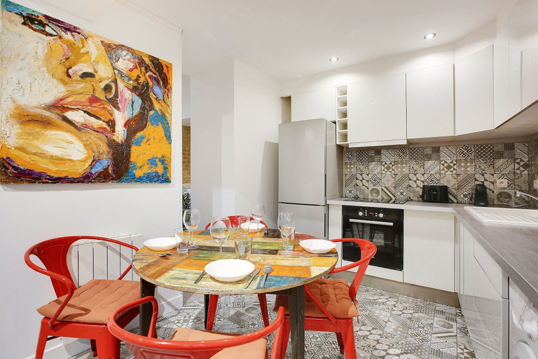 Private kitchen, Cosy Apartment 6p/2br Republique, Paris