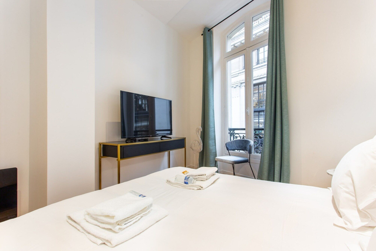 Bedroom 2, Luxury on the Champs-elysees: Prestigious, 10P 5BR, Paris