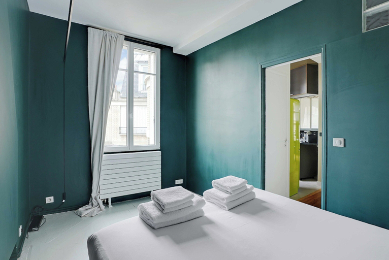 Room 4, Comfortable Apartment-1br/4p-place du Trocadero, Paris