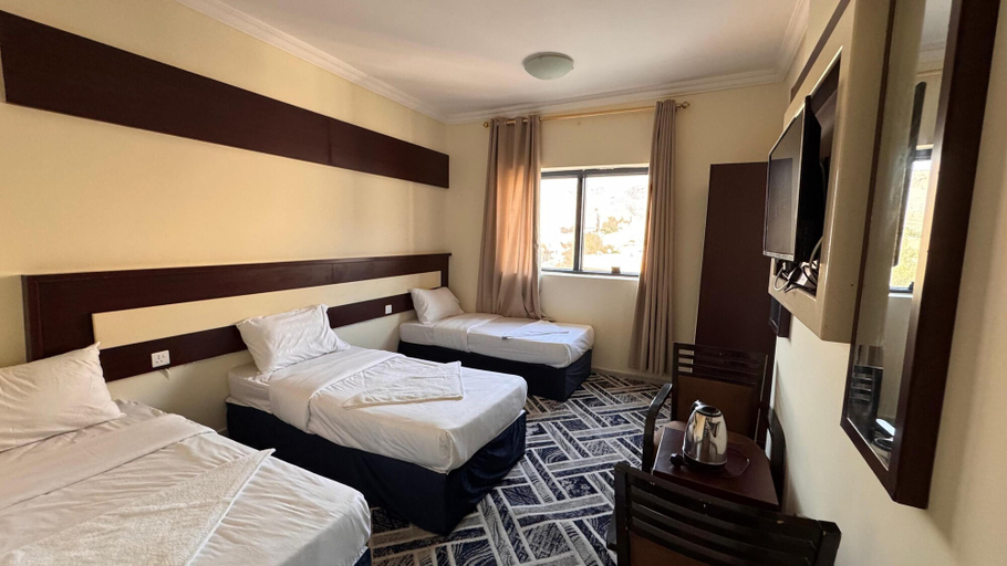 Bedroom 3, Durrat Al-ejaba Hotel, Makkah