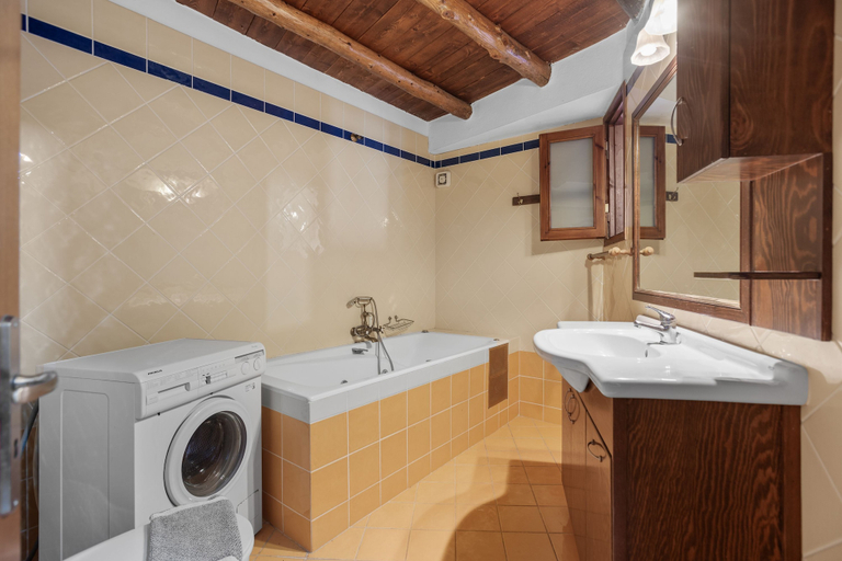 Bathroom 5, Countryside Apartment 1 With Shared Swimming Pool, Crete