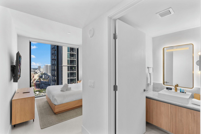Bathroom 5, Luxury Condos in Downtown Miami, Miami-Dade