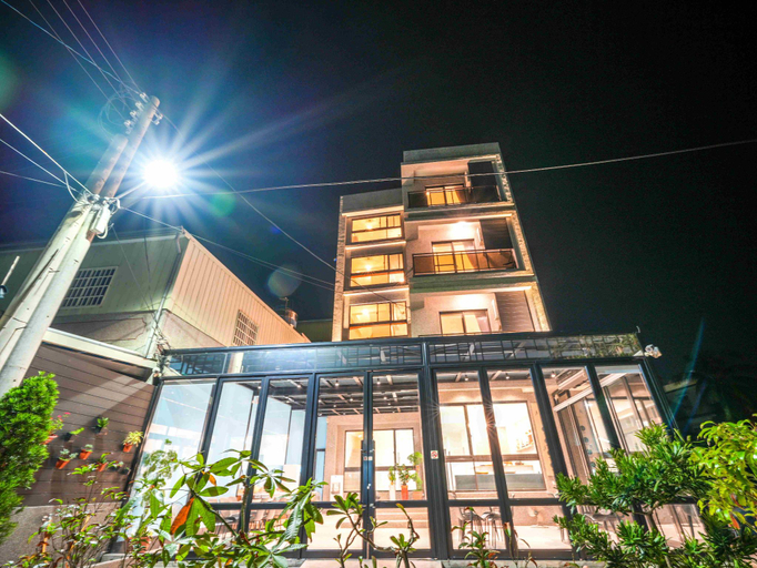 Others 4, Hong Kong House, Pingtung