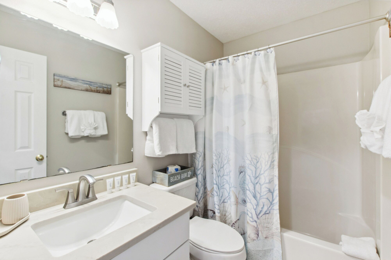 Bathroom, Grand Beach Resort 105, Baldwin