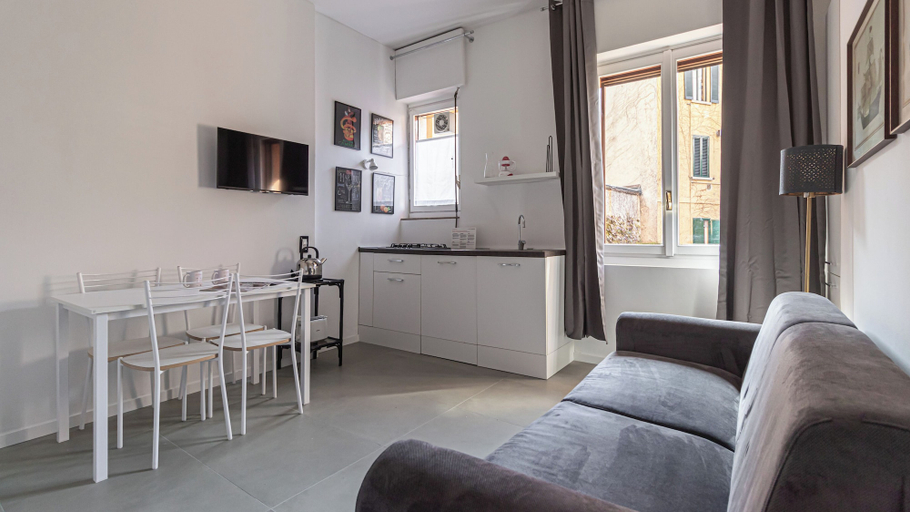 Others 4, Italianway - Dall Ongaro 27, Milano