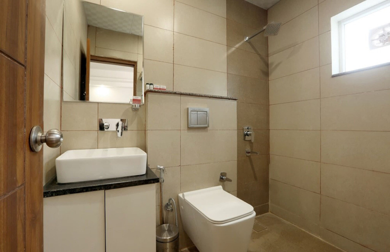 Bathroom 4, Goraksh Evana, Garhwal