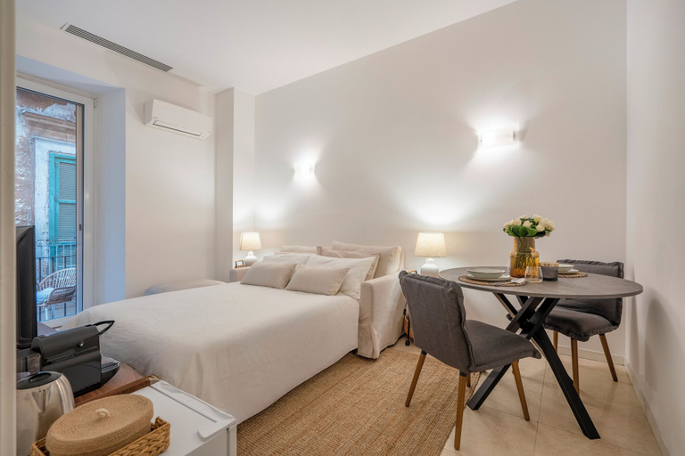 Bedroom 3, Private Luxury Suite in Bari Center, Bari