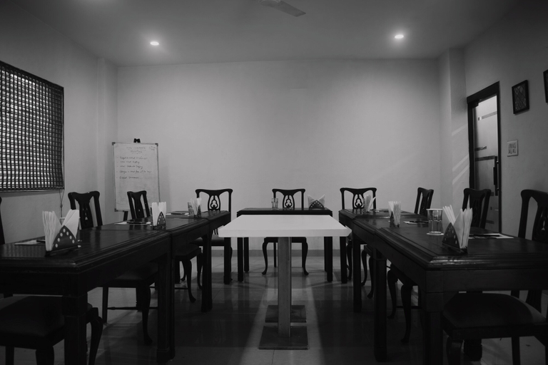 Food & Drinks 5, HHW Hotel- Agra, Agra