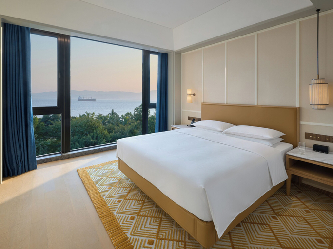 Bedroom 4, Hyatt Centric Ocean Front Xiamen, Xiamen