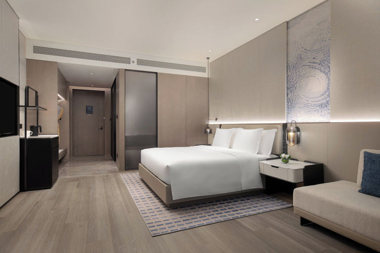Bedroom 3, Crowne Plaza Jingmen by IHG, Jingmen