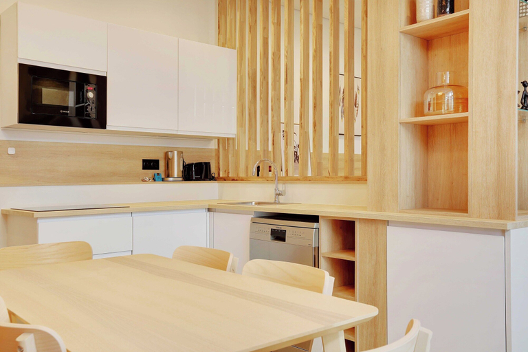 Private kitchen, Stunning Apartment - 2br/6p - Bastille, Paris