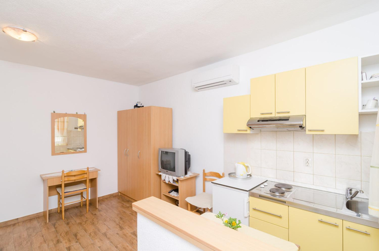 Others 4, Apartments Skurla - Studio Apartman A2 bijeli, Mljet