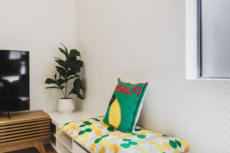 Room 5, 135barkly in Mornington, Melbourne