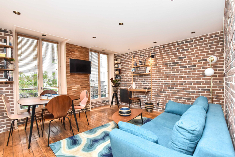 Living area 4, Magnificent apartment- 2BR/6P - Arts et Métiers, Paris