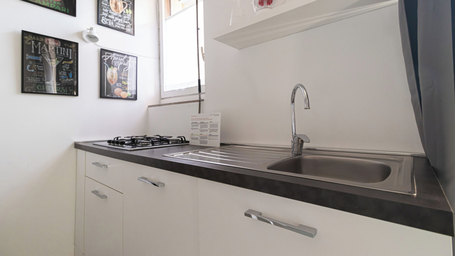 Others 5, Italianway - Dall Ongaro 27, Milano