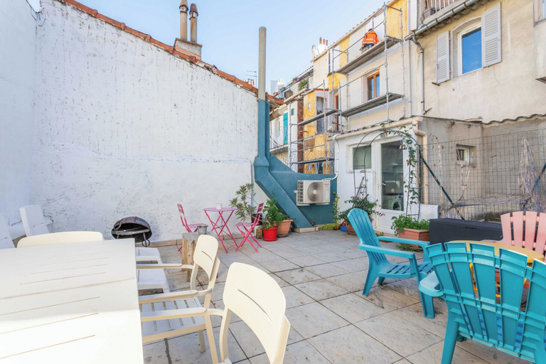 Dining 5, 1 Bedroom Apartment in La Plaine, Bouches-du-Rhône