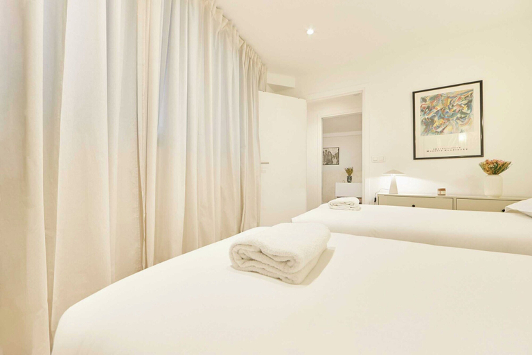Bedroom 3, Classy Apartment - Eiffel Tower, Paris