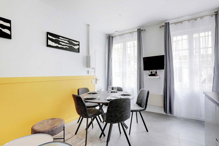 Dining 3, Cosy Apartment - 1br/3p - Hotel des Invalides, Paris