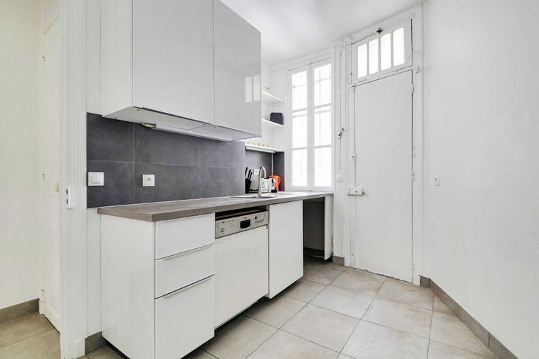 Private kitchen 4, Elegant and Modern Apartment 3bd/ 6P - Eiffel Tower, Paris
