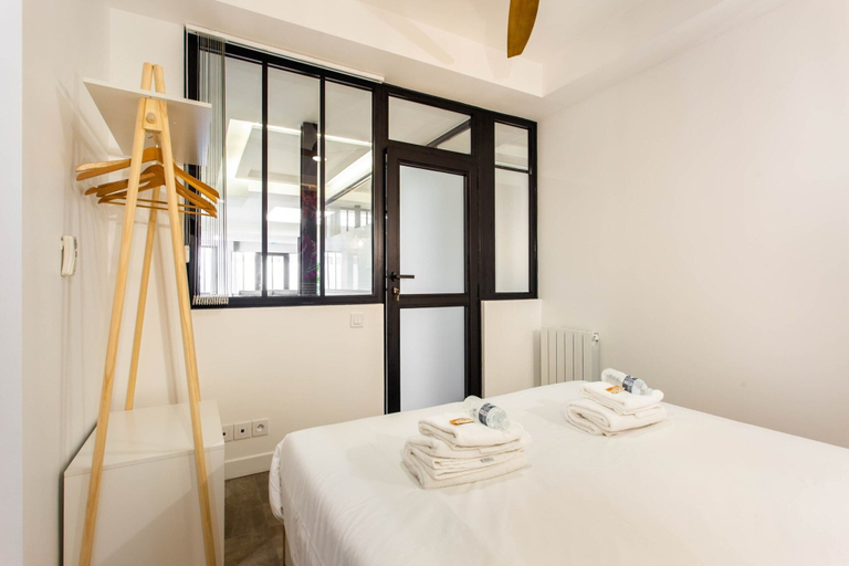 Bedroom 3, Luxurious Apartment - 4br/12p - Bastille/voltaire, Paris