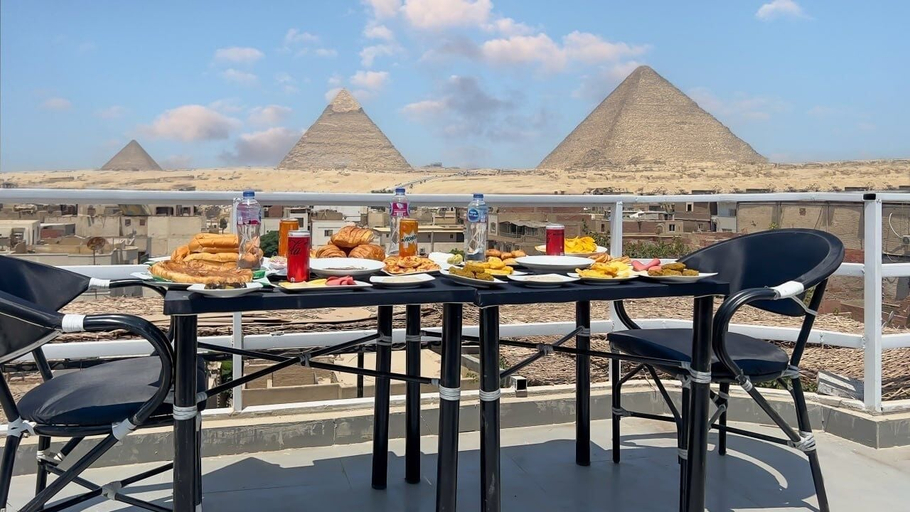 Food & Drinks 5, Pyramids Express View Inn, Giza