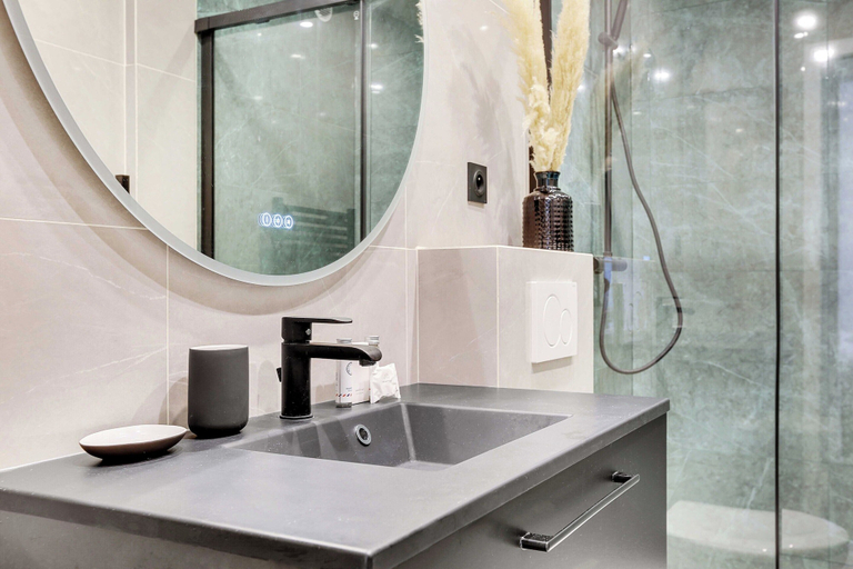 Bathroom 5, Charming Apartment -1br/2p- Levallois-perret, Hauts-de-Seine