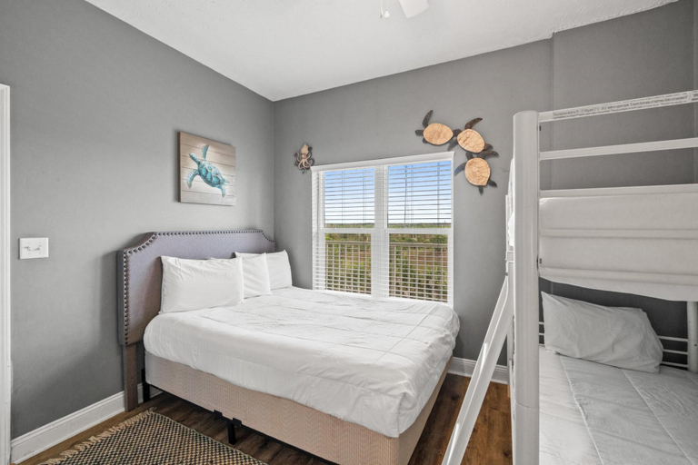 Bedroom 2, Mexico Beach - Summerhouse by PHG, Bay