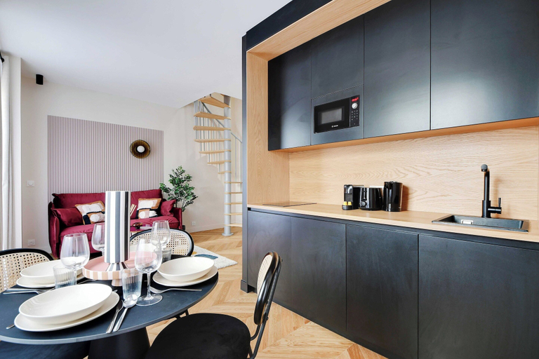 Dining 5, Modern Apartment - 2br/6p - Beaugrenelle, Paris