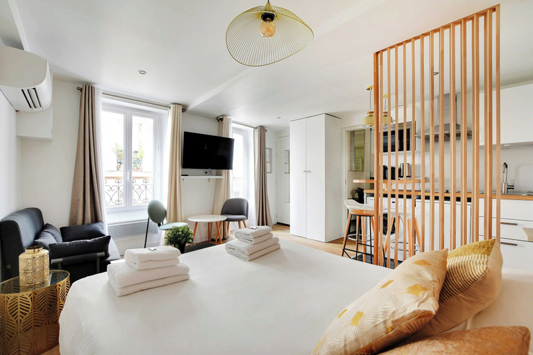Room 2, Lovely Studio for two Persons - Sentier, Paris