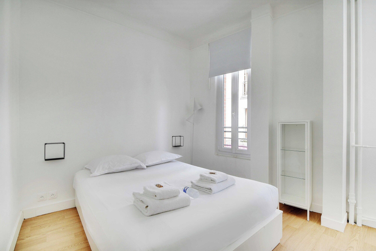 Others 3, Cozy Apartment 2bdr/5p - in the Heart of Suresnes, Hauts-de-Seine