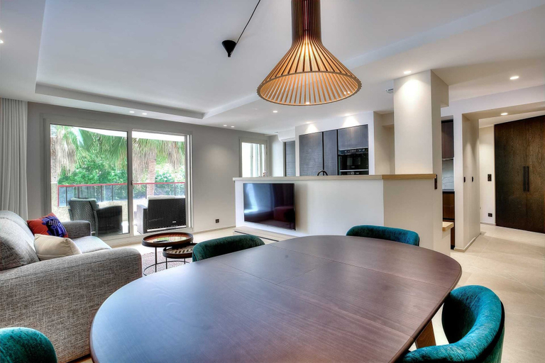 Interior 2, Luxury Flat With Balcony - 2br/6p - Cannes, Alpes-Maritimes