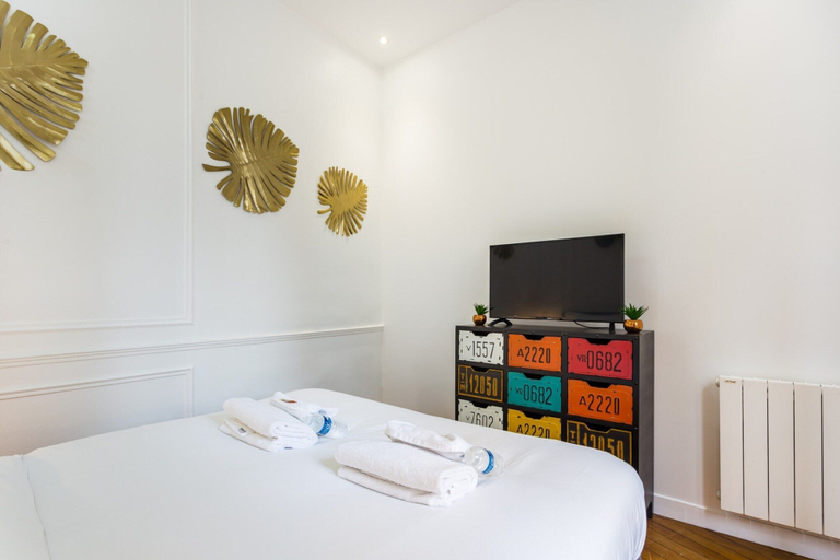 Bedroom 3, Welcoming apartment -1BR/6P - Auteuil / Passy, Paris